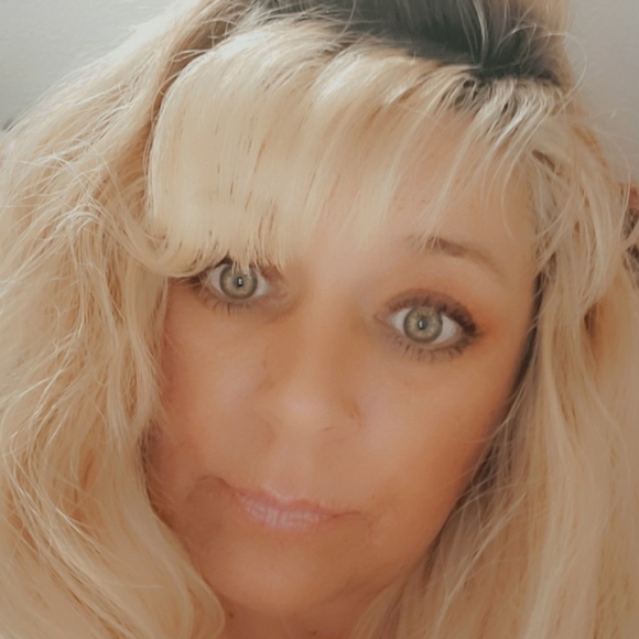 #Tag UR Closet 4 Daily Follows ๐ - Picture 2 of 13